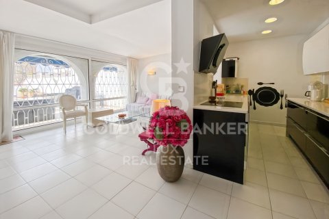 Сasa de 3 dormitorios en venta en Empuriabrava, Gerona, Cataluña, Spain № 5832 - foto 5