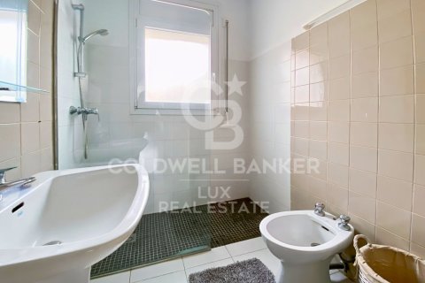 Сasa de 3 dormitorios en venta en Empuriabrava, Gerona, Cataluña, Spain № 5832 - foto 15