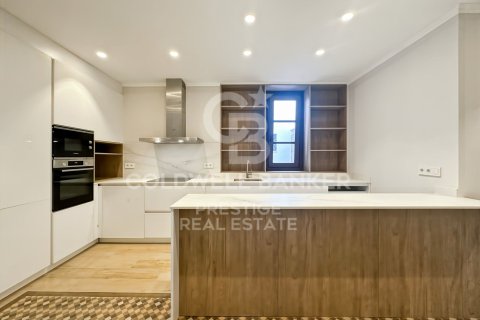 Купить квартиру в Барселона, Испания с 3 спальни, 160м², № 5827 - фото 8