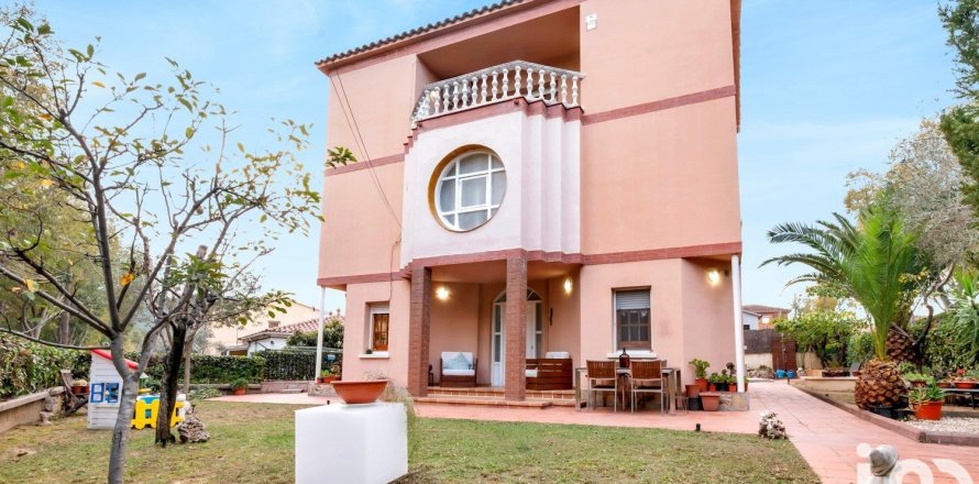 Сasa de 6 dormitorios en venta en Sant Cugat del Vallès, Barcelona, Cataluña, Spain № 5001