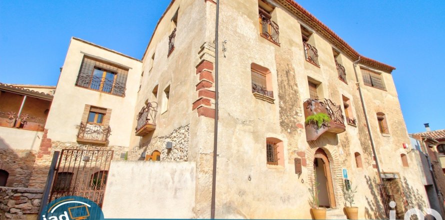 Сasa de 10 dormitorios en venta en Els Guiamets, Tarragona, Cataluña, Spain № 4995
