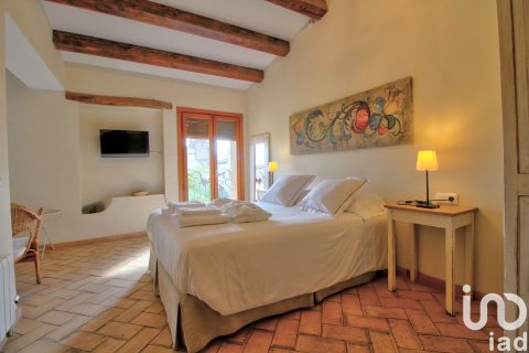 Сasa de 10 dormitorios en venta en Els Guiamets, Tarragona, Cataluña, Spain № 4995 - foto 18