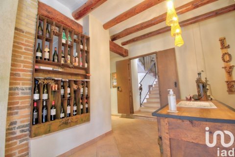 Сasa de 10 dormitorios en venta en Els Guiamets, Tarragona, Cataluña, Spain № 4995 - foto 12