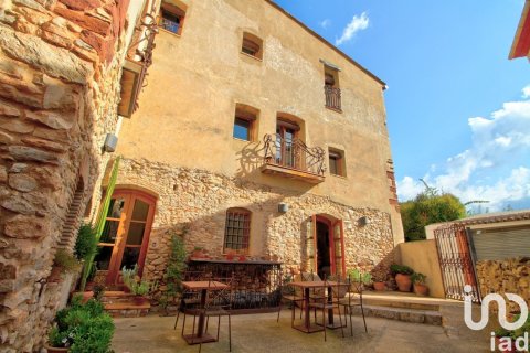 Сasa de 10 dormitorios en venta en Els Guiamets, Tarragona, Cataluña, Spain № 4995 - foto 2