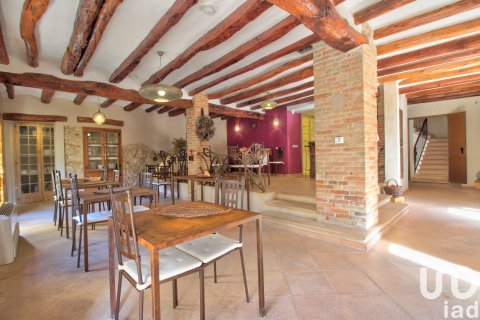 Сasa de 10 dormitorios en venta en Els Guiamets, Tarragona, Cataluña, Spain № 4995 - foto 5