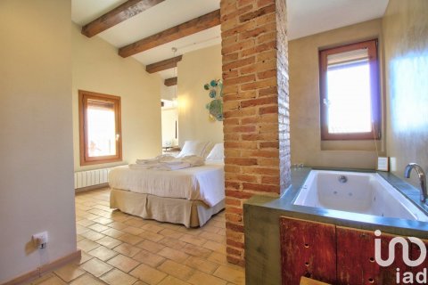 Сasa de 10 dormitorios en venta en Els Guiamets, Tarragona, Cataluña, Spain № 4995 - foto 22