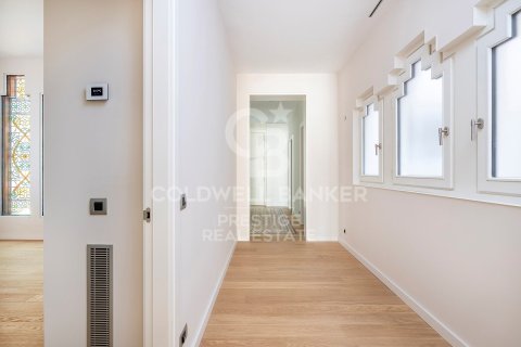 Купить квартиру в Барселона, Испания с 3 спальни, 183м², № 5750 - фото 18