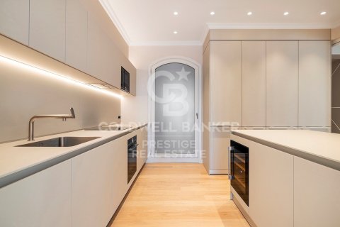 Купить квартиру в Барселона, Испания с 3 спальни, 183м², № 5750 - фото 12