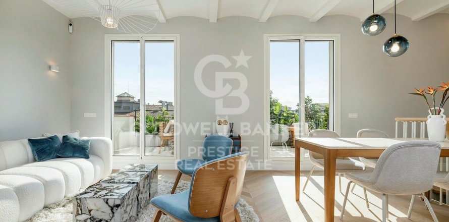 Ático de 3 dormitorios en venta en Barcelona, Cataluña, Spain № 5753