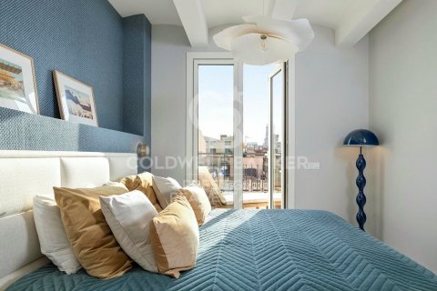 Ático de 3 dormitorios en venta en Barcelona, Cataluña, Spain № 5753 - foto 15
