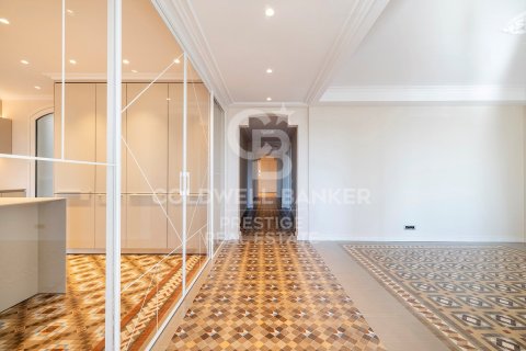 Купить квартиру в Барселона, Испания с 3 спальни, 184м², № 5749 - фото 4