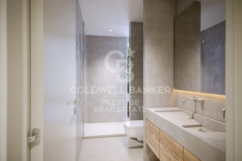 Apartamento de 5 dormitorios en venta en Barcelona, Cataluña, Spain № 5403 - foto 9