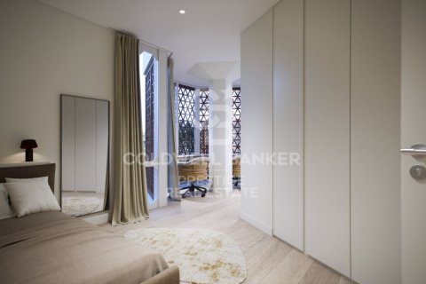 Apartamento de 5 dormitorios en venta en Barcelona, Cataluña, Spain № 5403 - foto 15
