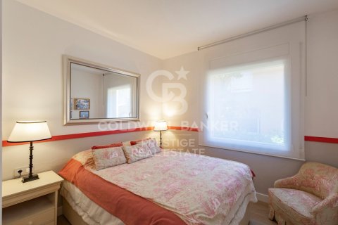 Casa adosada de 4 dormitorios en venta en Begur, Gerona, Cataluña, Spain № 5402 - foto 17