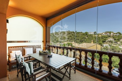 Casa adosada de 4 dormitorios en venta en Begur, Gerona, Cataluña, Spain № 5402 - foto 2