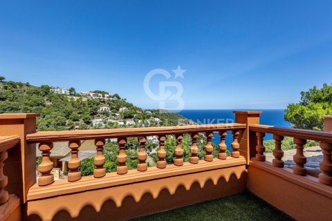 Casa adosada de 4 dormitorios en venta en Begur, Gerona, Cataluña, Spain № 5402 - foto 22