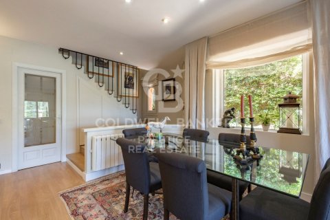 Casa adosada de 4 dormitorios en venta en Begur, Gerona, Cataluña, Spain № 5402 - foto 6