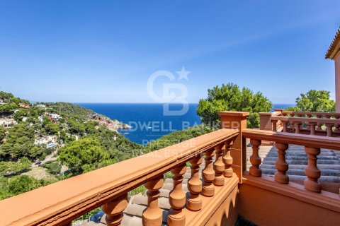 Casa adosada de 4 dormitorios en venta en Begur, Gerona, Cataluña, Spain № 5402 - foto 25