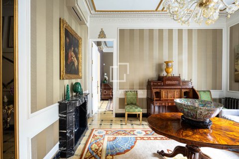 Купить квартиру в Барселона, Испания с 4 спальни, 273м², № 4262 - фото 27