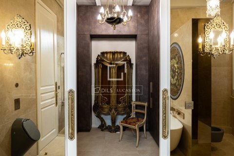 Купить квартиру в Барселона, Испания с 4 спальни, 273м², № 4262 - фото 20
