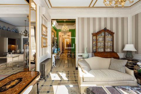 Купить квартиру в Барселона, Испания с 4 спальни, 273м², № 4262 - фото 8