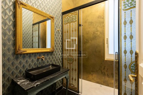 Купить квартиру в Барселона, Испания с 4 спальни, 273м², № 4262 - фото 25