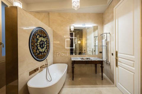Купить квартиру в Барселона, Испания с 4 спальни, 273м², № 4262 - фото 18