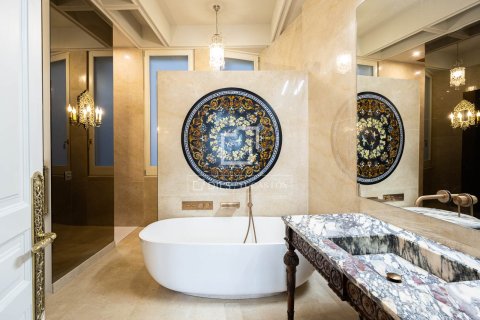Купить квартиру в Барселона, Испания с 4 спальни, 273м², № 4262 - фото 16