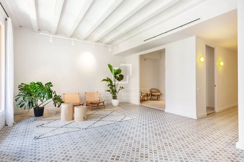 Купить квартиру в Барселона, Испания с 3 спальни, 133м², № 4259 - фото 4
