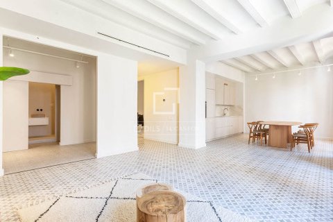Купить квартиру в Барселона, Испания с 3 спальни, 133м², № 4259 - фото 9