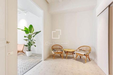Купить квартиру в Барселона, Испания с 3 спальни, 133м², № 4259 - фото 8