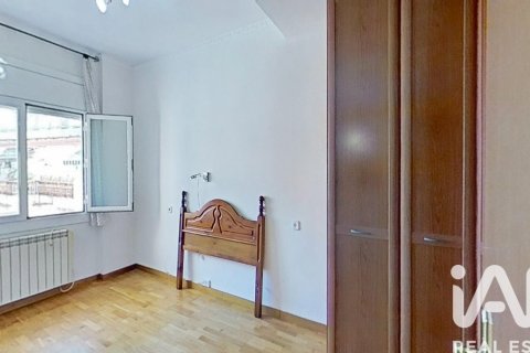 Apartamento de 3 dormitorios en venta en Barcelona, Cataluña, Spain № 7346 - foto 6