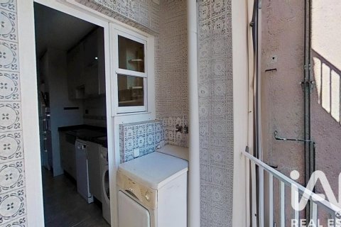 Apartamento de 3 dormitorios en venta en Barcelona, Cataluña, Spain № 7346 - foto 25