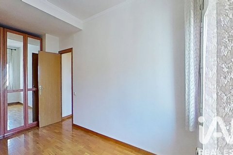 Apartamento de 3 dormitorios en venta en Barcelona, Cataluña, Spain № 7346 - foto 5