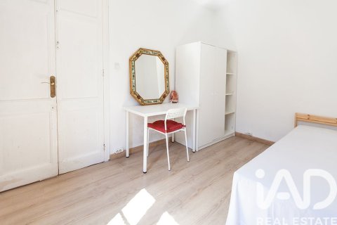 Купить квартиру в Барселона, Испания с 4 спальни, 75м², № 7342 - фото 19