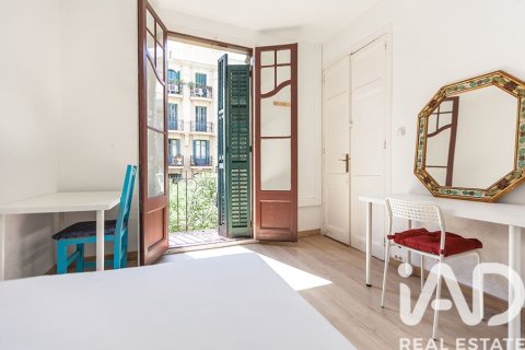Купить квартиру в Барселона, Испания с 4 спальни, 75м², № 7342 - фото 17