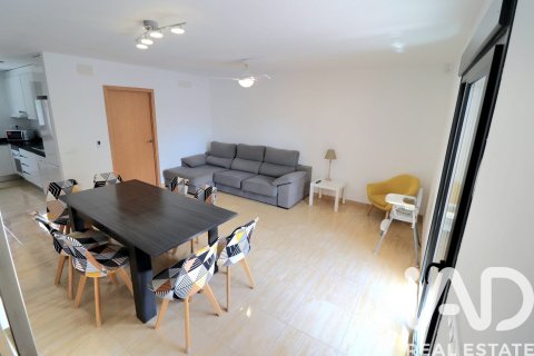 Купить коммерческую недвижимость в Мон-Риг-дель-Камп, Испания 667м², № 7344 - фото 18