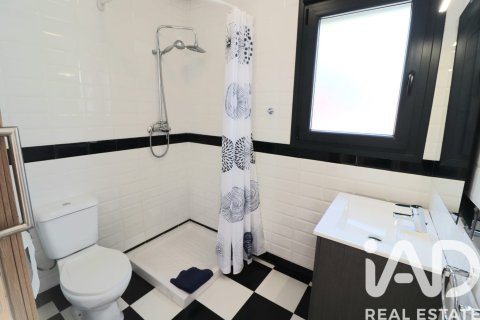 Купить коммерческую недвижимость в Мон-Риг-дель-Камп, Испания 667м², № 7344 - фото 9