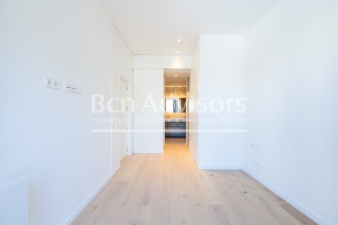 Apartamento de 2 dormitorios en venta en Barcelona, Cataluña, Spain № 2886 - foto 21