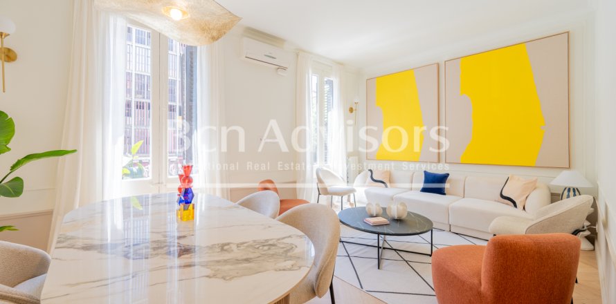 Apartamento de 2 dormitorios en venta en Barcelona, Cataluña, Spain № 2889