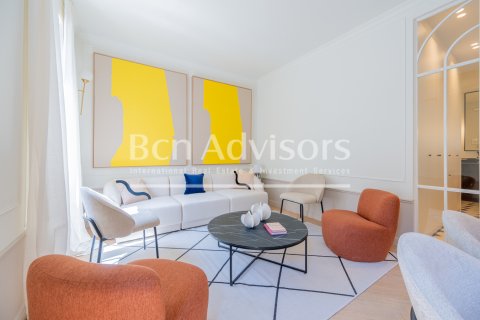 Apartamento de 2 dormitorios en venta en Barcelona, Cataluña, Spain № 2889 - foto 7