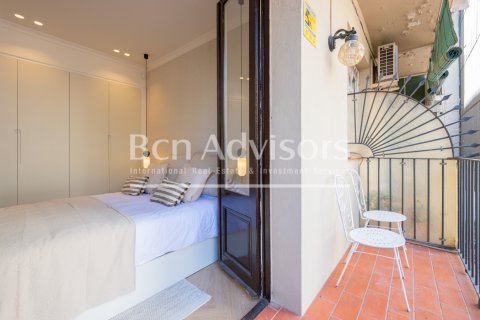Apartamento de 2 dormitorios en venta en Barcelona, Cataluña, Spain № 2889 - foto 25