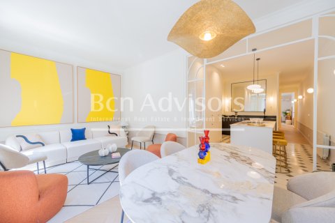Apartamento de 2 dormitorios en venta en Barcelona, Cataluña, Spain № 2889 - foto 10
