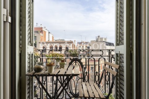Apartamento de 2 dormitorios en venta en Barcelona, Cataluña, Spain № 2888 - foto 6
