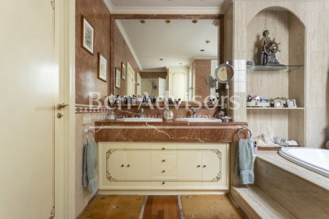 Apartamento de 2 dormitorios en venta en Barcelona, Cataluña, Spain № 2888 - foto 23