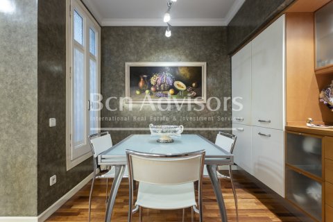 Apartamento de 2 dormitorios en venta en Barcelona, Cataluña, Spain № 2888 - foto 10