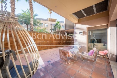 Купить квартиру в Барселона, Испания с 2 спальни, 81м², № 2887 - фото 4