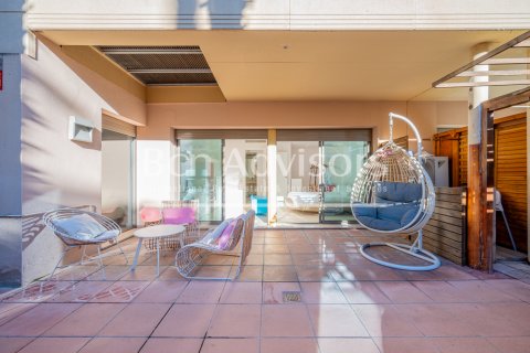 Купить квартиру в Барселона, Испания с 2 спальни, 81м², № 2887 - фото 16