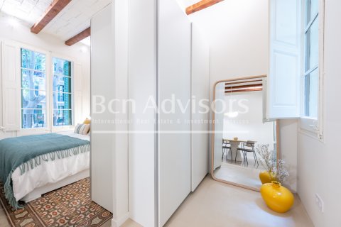 Apartamento de 2 dormitorios en venta en Barcelona, Cataluña, Spain № 2890 - foto 19