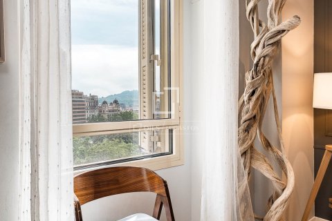Apartamento de 3 dormitorios en venta en Barcelona, Cataluña, Spain № 6811 - foto 23